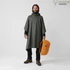 Kép 8/8 - FJALLRAVEN Poncho  Dark Olive